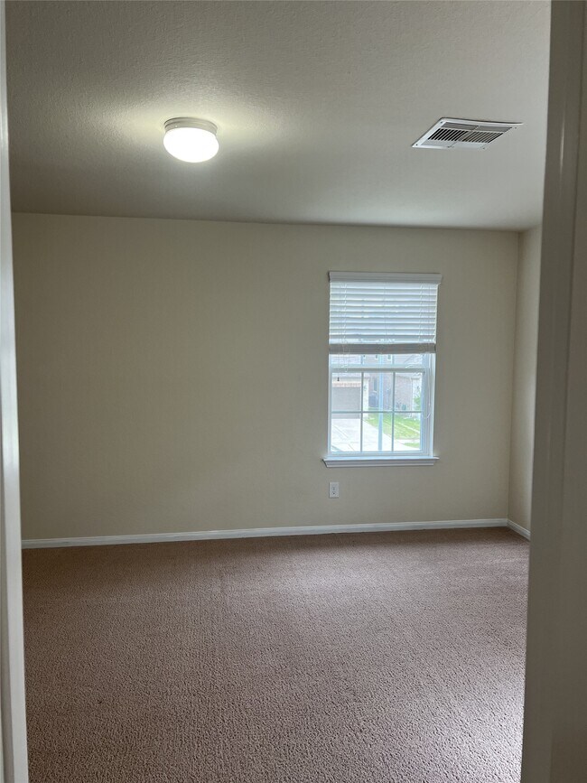 Building Photo - 10523 Chestnut Path Way