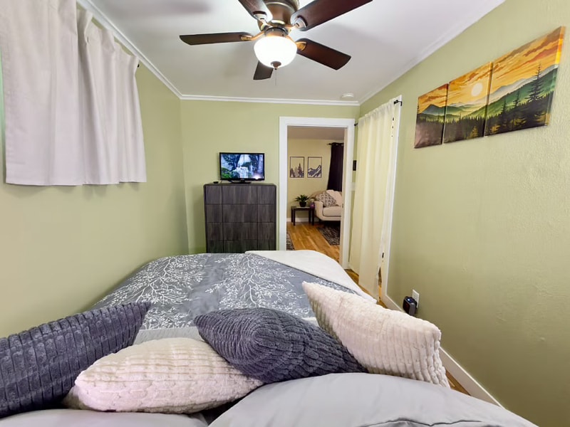 Building Photo - 308 N Foote Ave