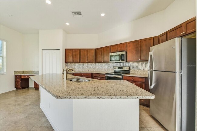 Building Photo - 1769 Berkshire Cir SW