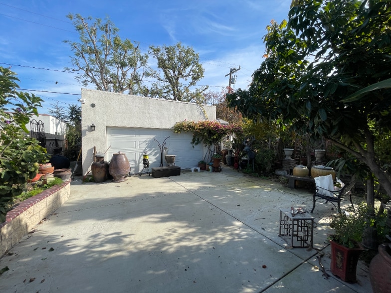 Building Photo - 1311 S Ross St