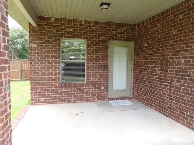 Building Photo - 3861 Branford Ct