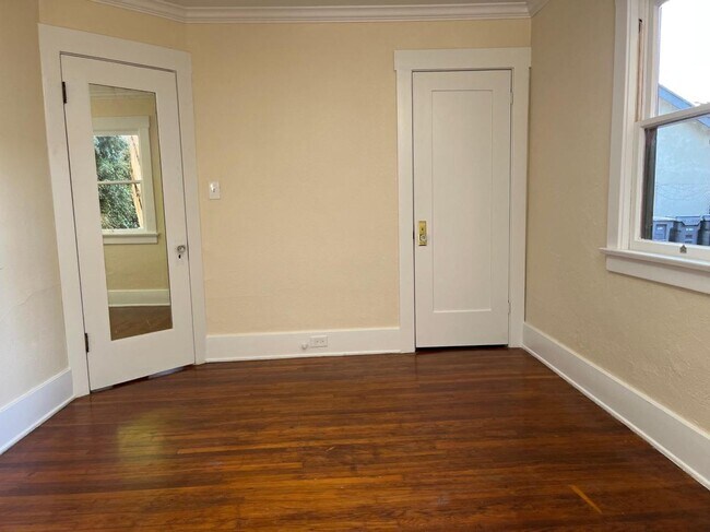 Building Photo - 845 Ohio Ave