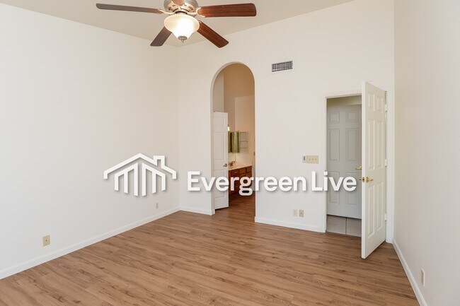 Building Photo - 10241 W Windsor Blvd