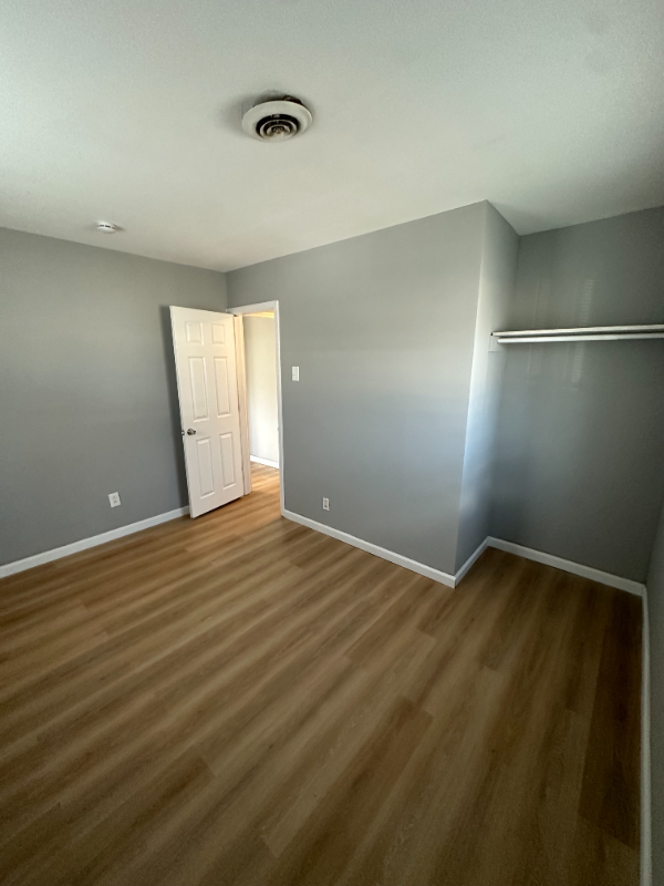 Building Photo - 5304 Grove Ave