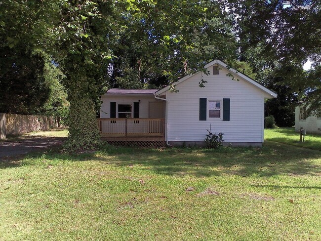 Building Photo - 423 Bouy St