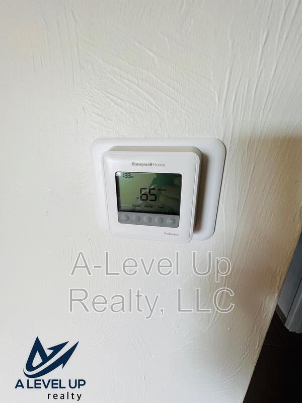 Building Photo - 3519 E Ellington Pl