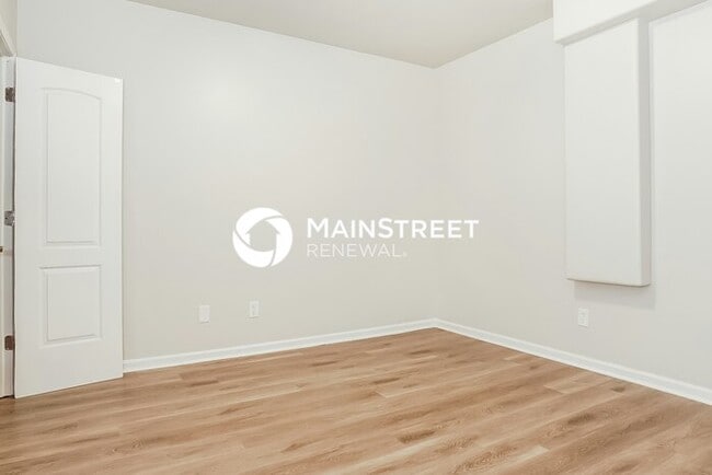 Building Photo - 4 Bedroom Pet-Friendly Home in WINSTON SAL...