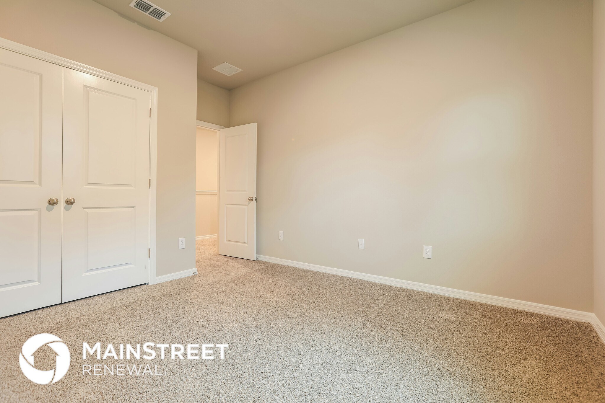 Building Photo - 11511 Woodleaf Dr