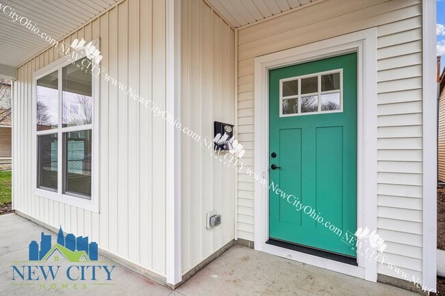 Building Photo - 2025 YEAR END SPECIAL! No App Fee and $250 Gift Card! 3 Bed, 2.5 Bath Newly Built Home In Frankli...