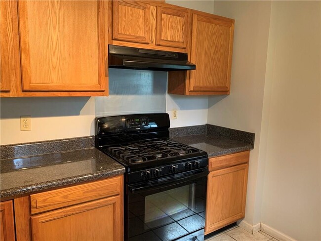 Building Photo - 9080 Rawhide Ct