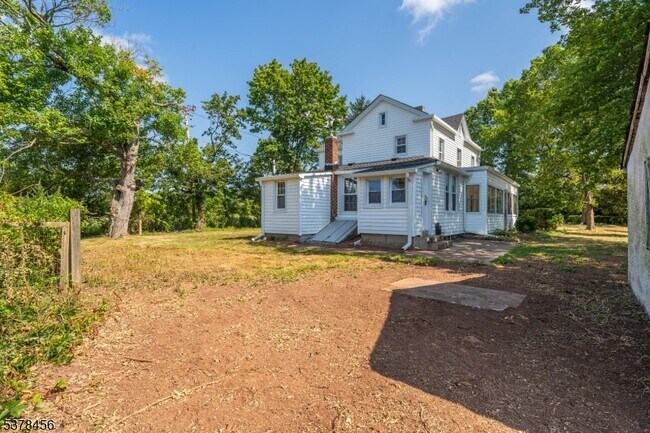 Building Photo - 289 Bennetts Ln