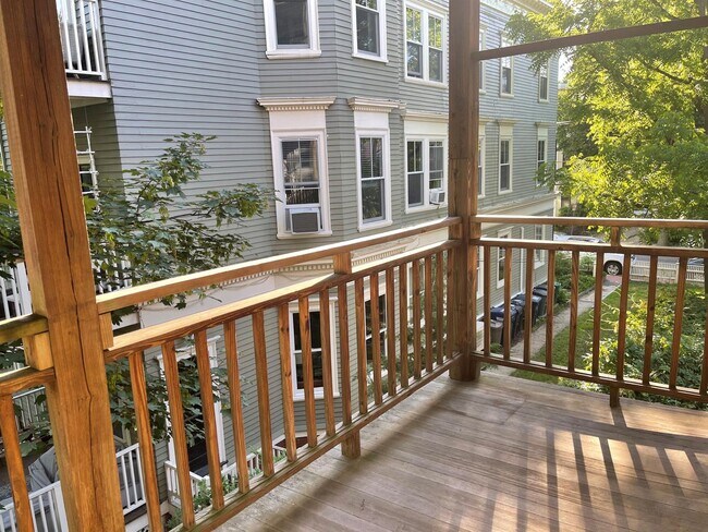 Building Photo - 20 Marie Ave