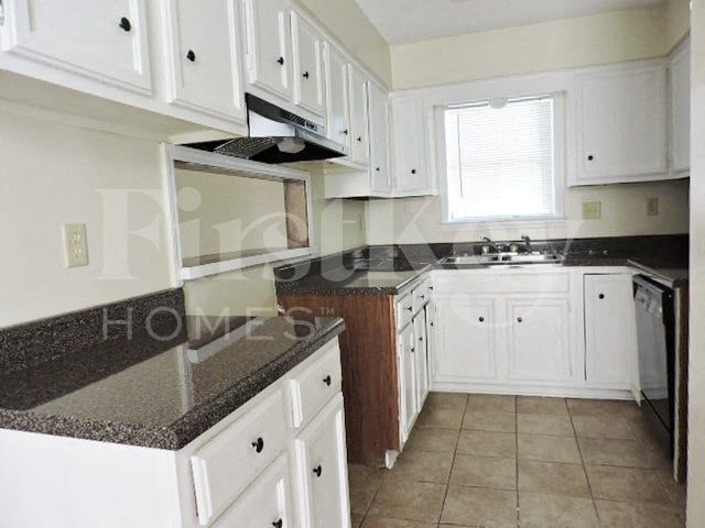 Building Photo - 4571 Blue Willow Rd