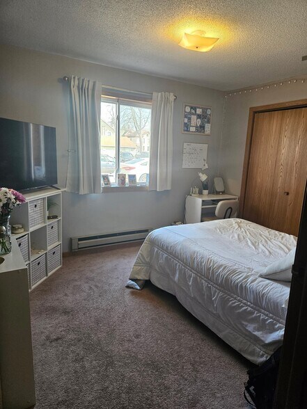 Building Photo - 216 West Ave