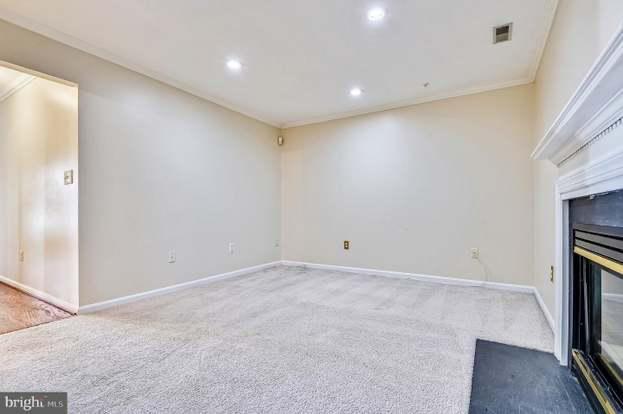 Building Photo - 4946 Lee Farm Ct