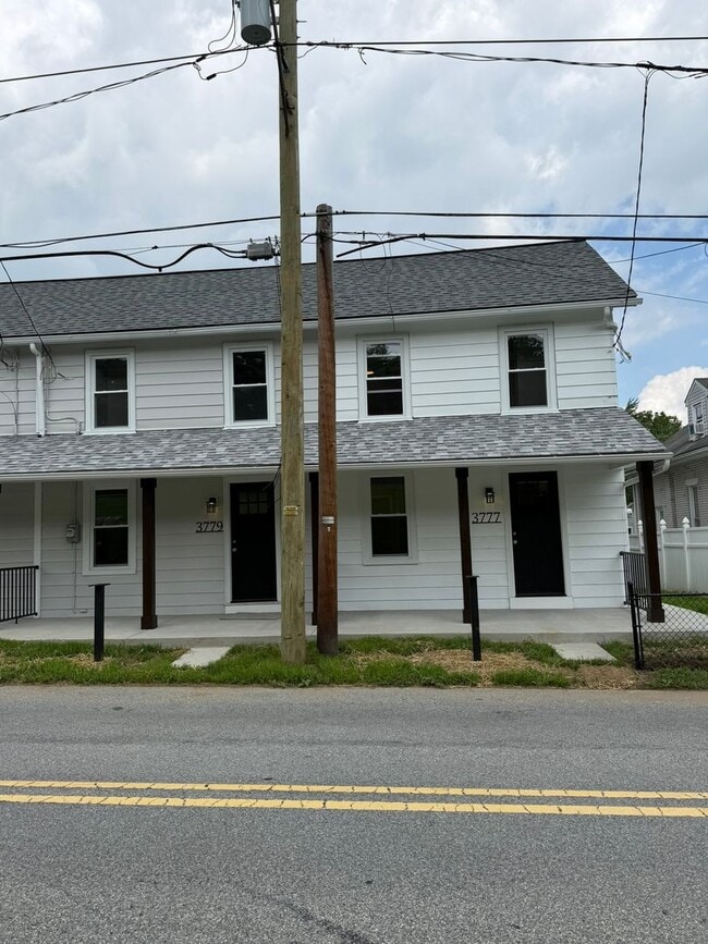 Building Photo - 3777-3783 Huckleberry Road