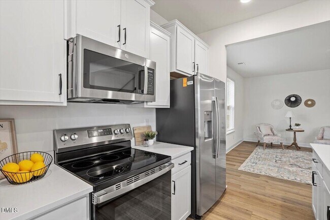 Building Photo - 74 Amaryllis Ln