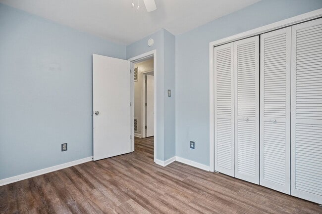 Building Photo - 8323 Outpost Cir