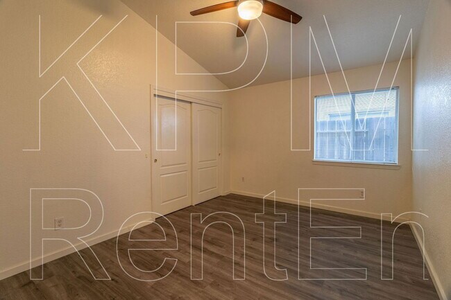 Building Photo - 6529 El Capitan Cir