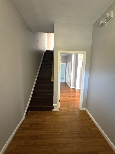 Building Photo - 2101 Chelsea Terrace