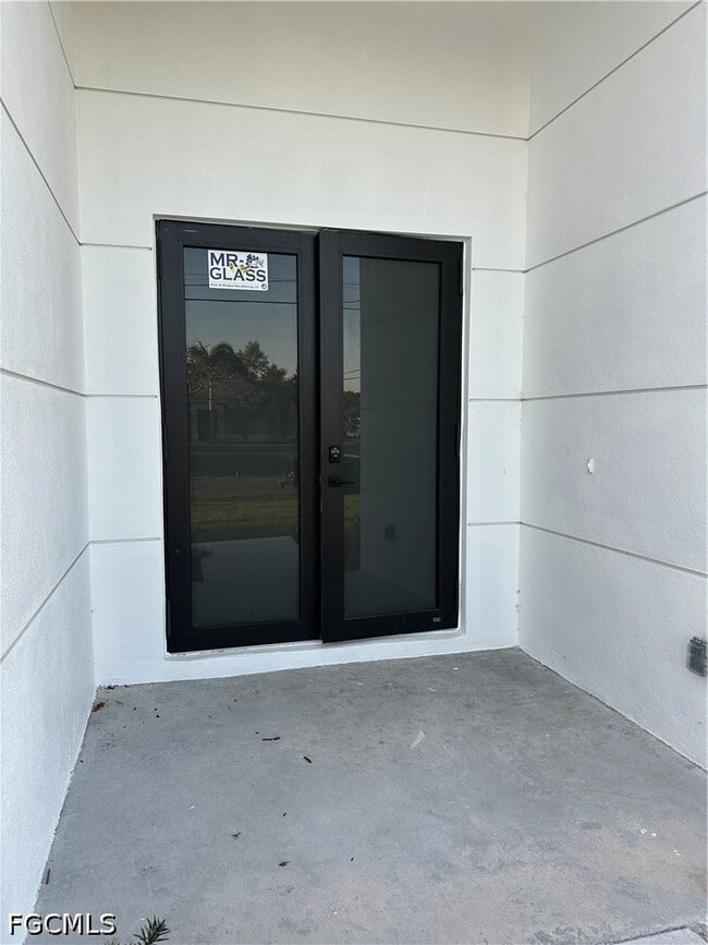 Building Photo - 2801 SW Embers Terrace