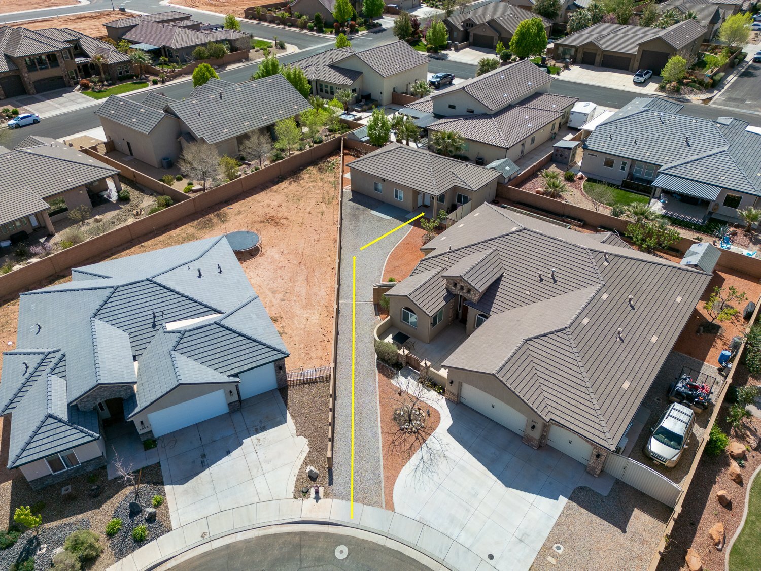 Building Photo - 3967 2530 S Cir