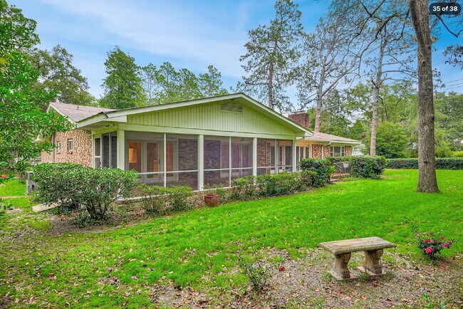 Building Photo - 1152 Dibble Rd S W