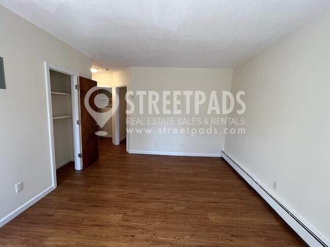 Building Photo - 1 bedroom in Boston MA 02130