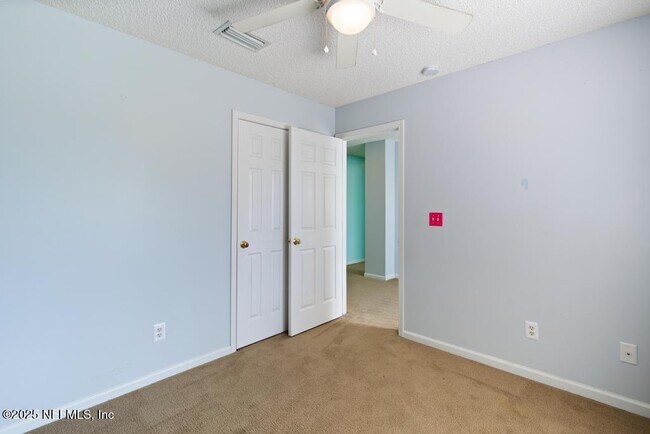 Building Photo - 13480 Gallant Fox Cir W