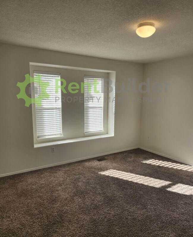 Building Photo - Stunning 5-Bed Northern Hills Home – Now Just $2,395/Month!