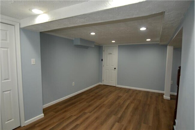 Building Photo - 13 Massachusetts Ave