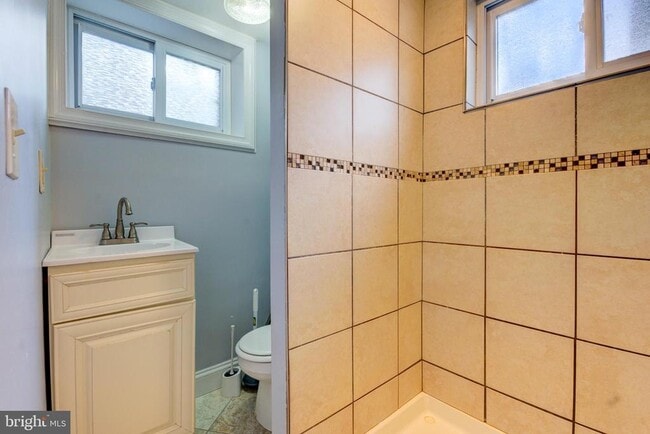 Building Photo - 6916 New Hampshire Ave