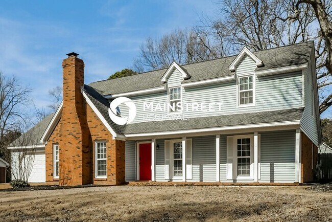 Building Photo - 4 Bedroom Pet-Friendly Home in GERMANTOWN, TN with Main Street Renewal