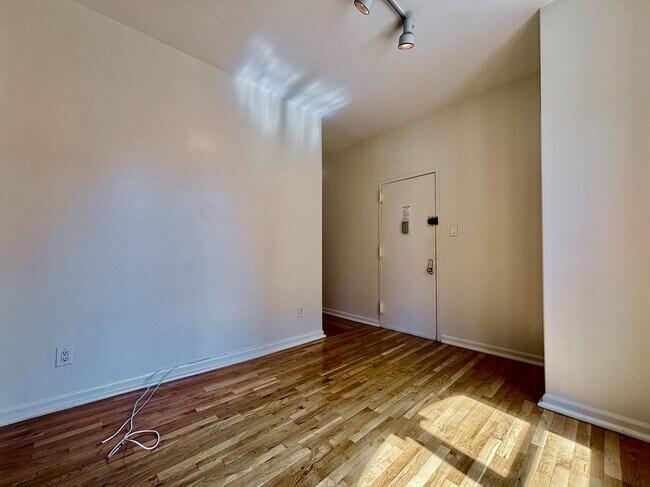 Floorplan - 3135 Broadway