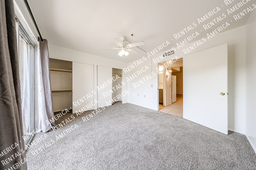 Building Photo - 12221 W Bell Rd