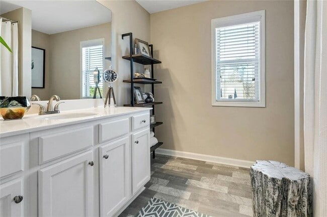 Building Photo - 600 Waterstone Dr