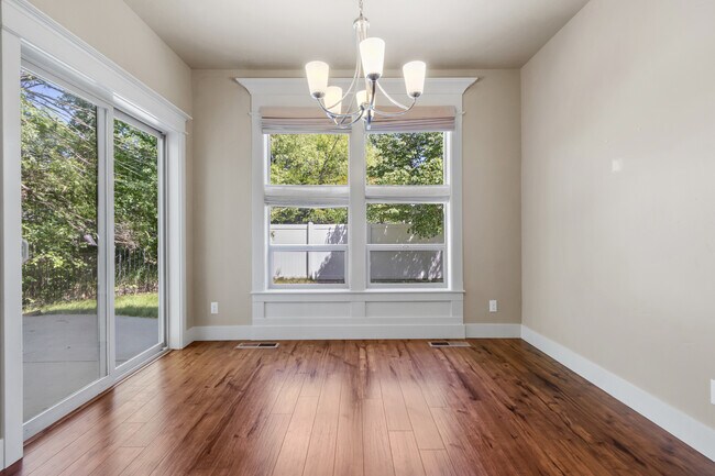 Building Photo - 4300 N Chapala Way