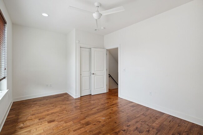 Building Photo - 2318 E Susquehanna Ave