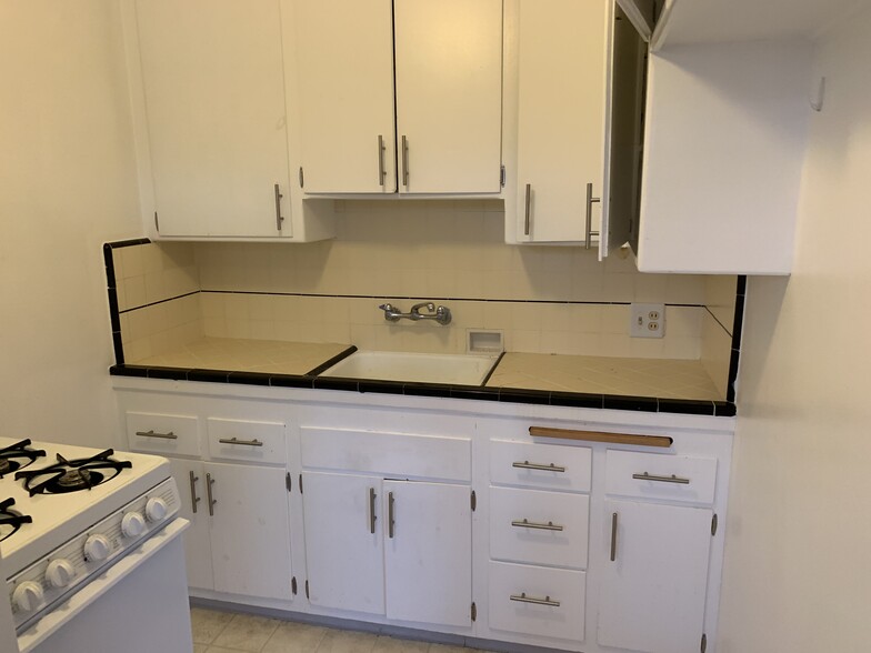 Kitchen view 1 - 1254 14th St