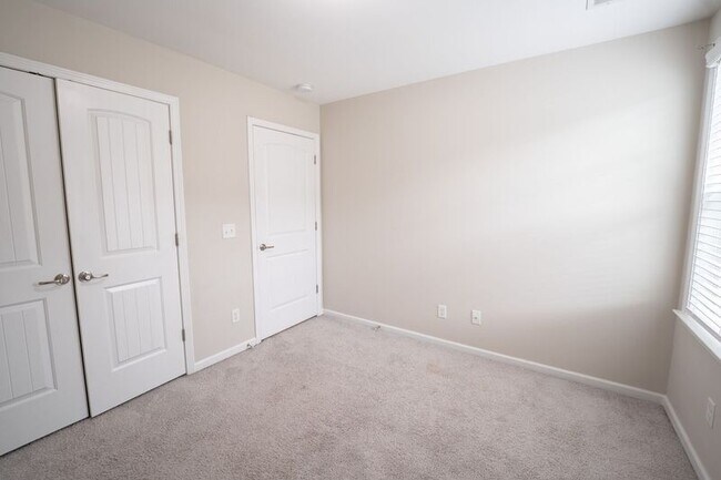 Building Photo - 92 Reese Way