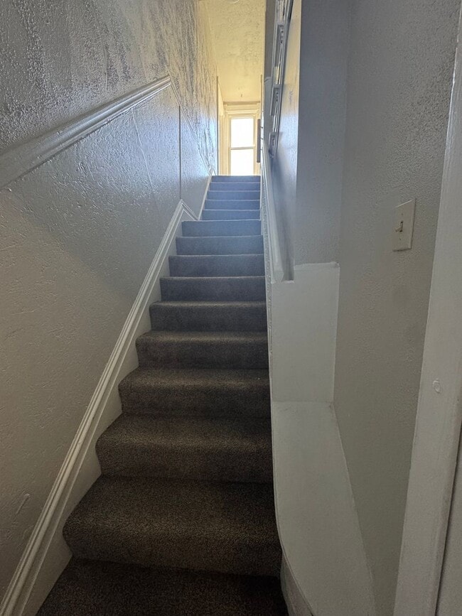 Building Photo - 508 Chestnut St