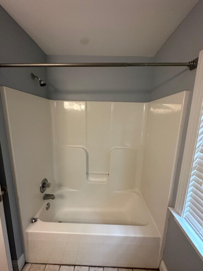 Building Photo - 246 Carsons Walk