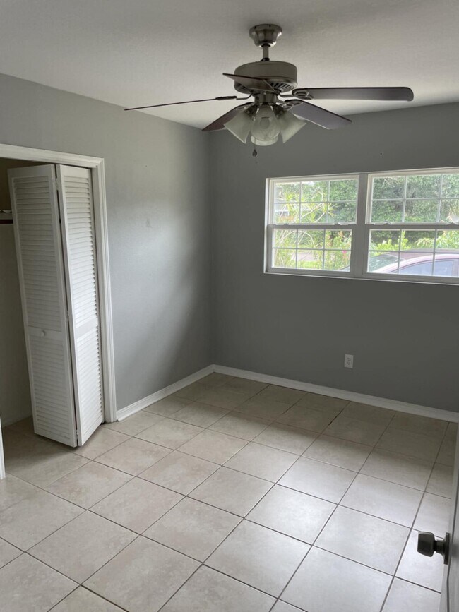 Building Photo - 8311 Millwood Dr