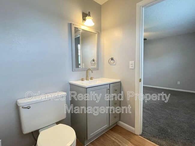 Building Photo - 116 Clifford Ave