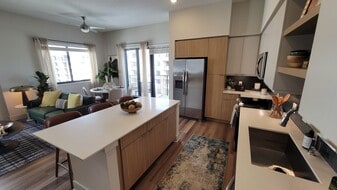 Building Photo - 6840 SW 28th Ter