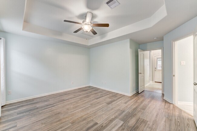 Building Photo - 255 Dale Ridge Ln