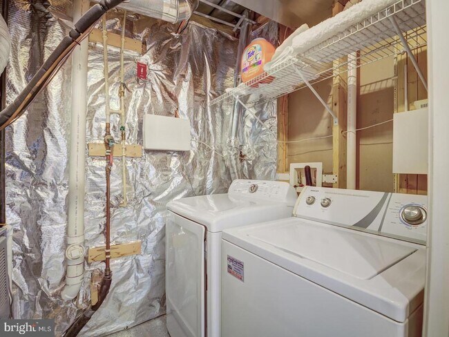 Building Photo - 8410 Chaucer House Ct