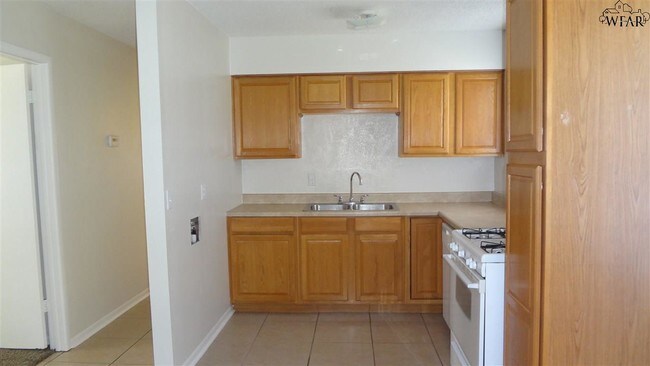 Building Photo - 1503 Covington St