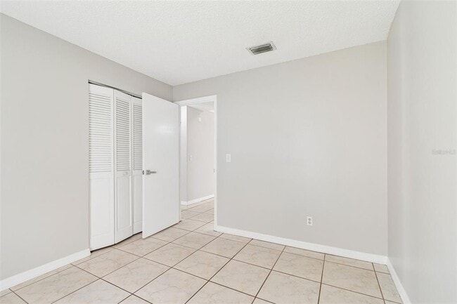 Building Photo - 10105 Sea spray Pl
