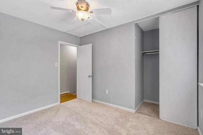 Building Photo - 10676 Myrtle Oak Ct